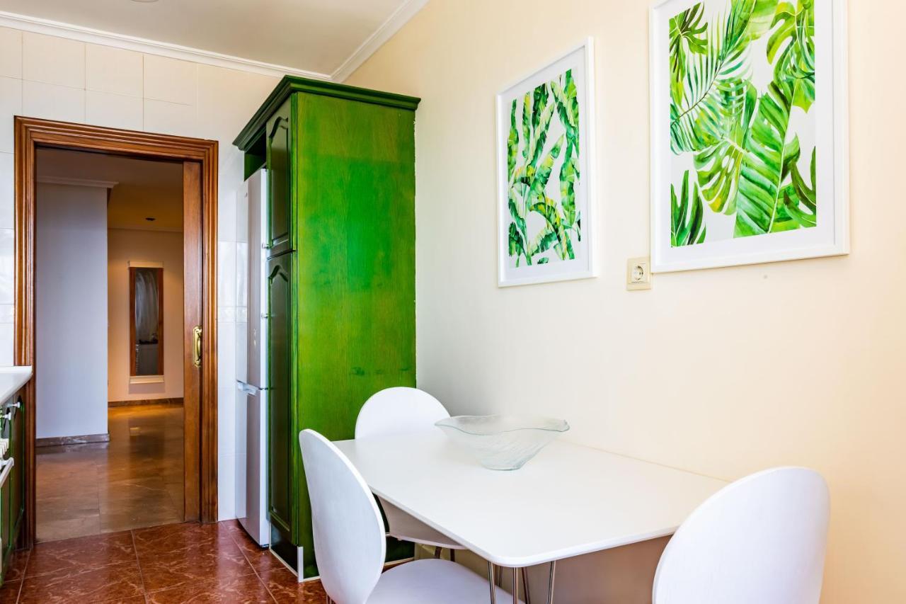 Dimora Buono Apartment Almeria Ngoại thất bức ảnh