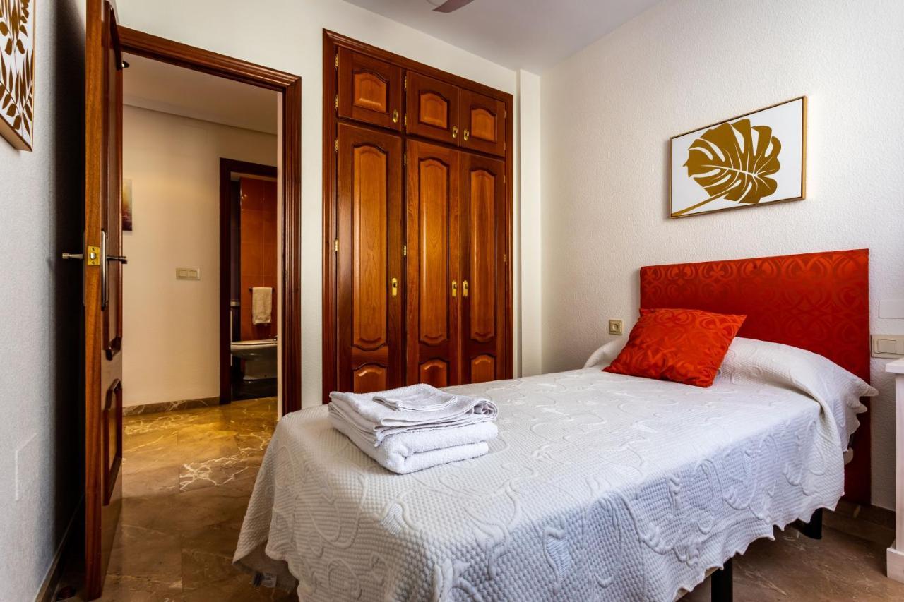 Dimora Buono Apartment Almeria Ngoại thất bức ảnh