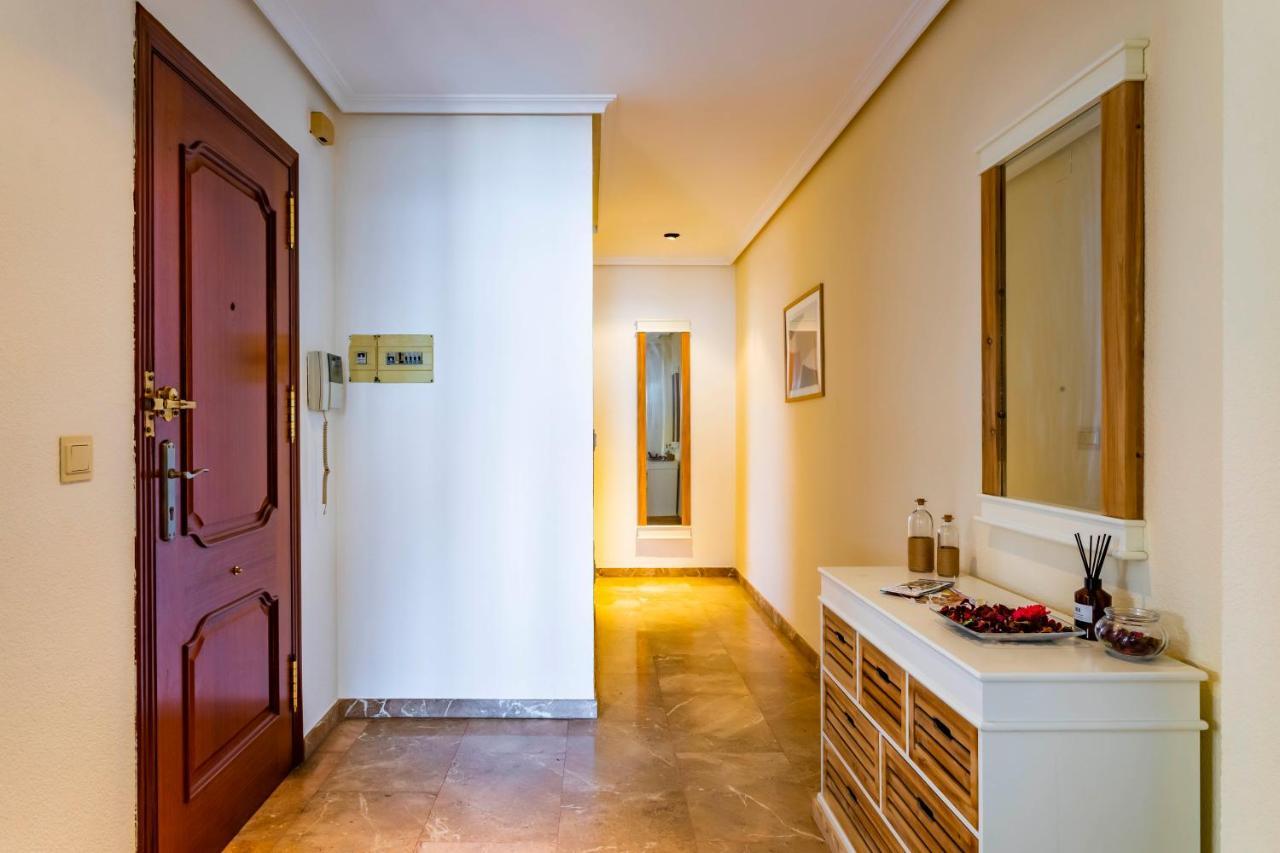 Dimora Buono Apartment Almeria Ngoại thất bức ảnh